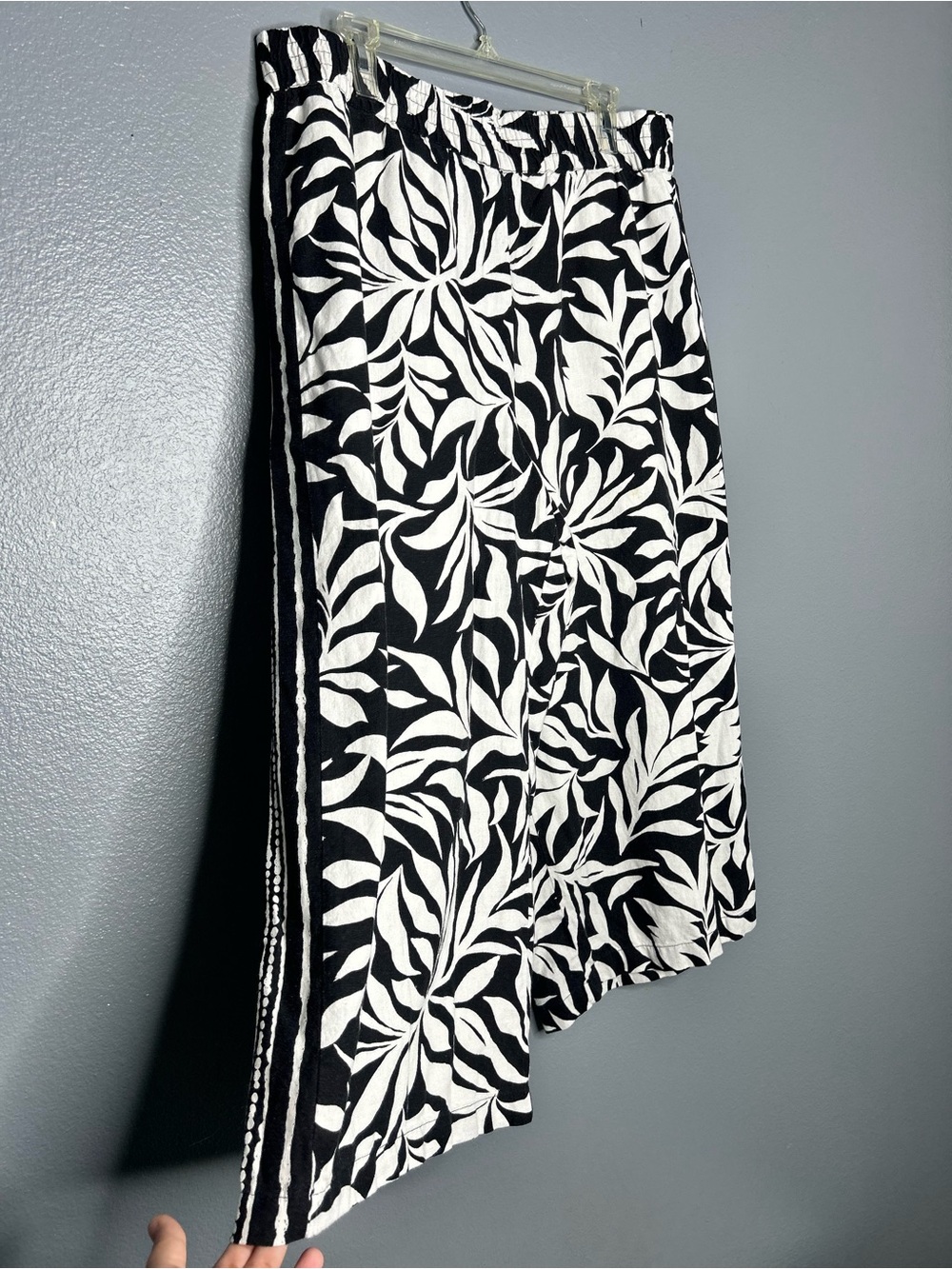 Linen Modal Black and White Wide Leg Gaucho Floral Pants Size xl